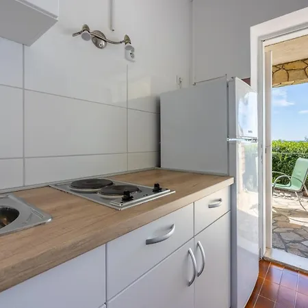 Apartament Azalea *