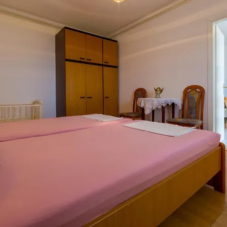 Azalea Apartament Dramalj
