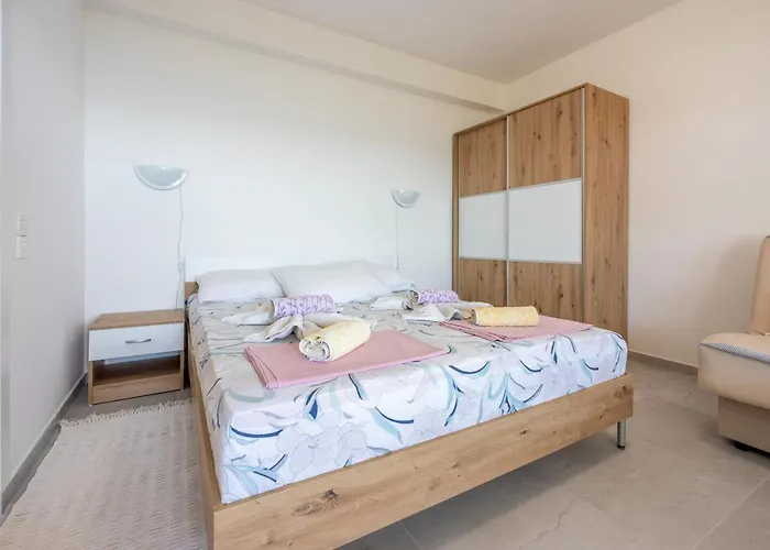 Azalea Apartment Dramalj