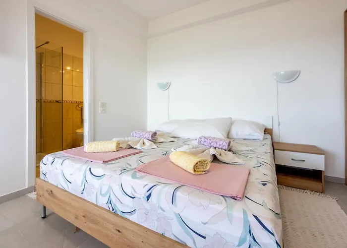 Azalea Apartment *
